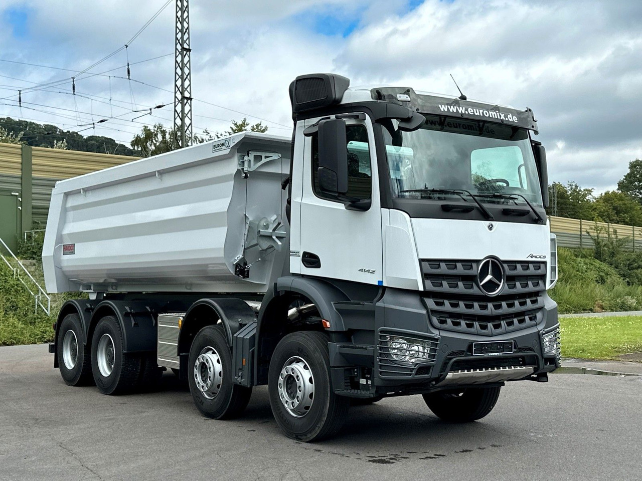 Camion benne Mercedes-Benz 4142 8X4  Mulden-  Kipper -  EuromixMTP: photos 8