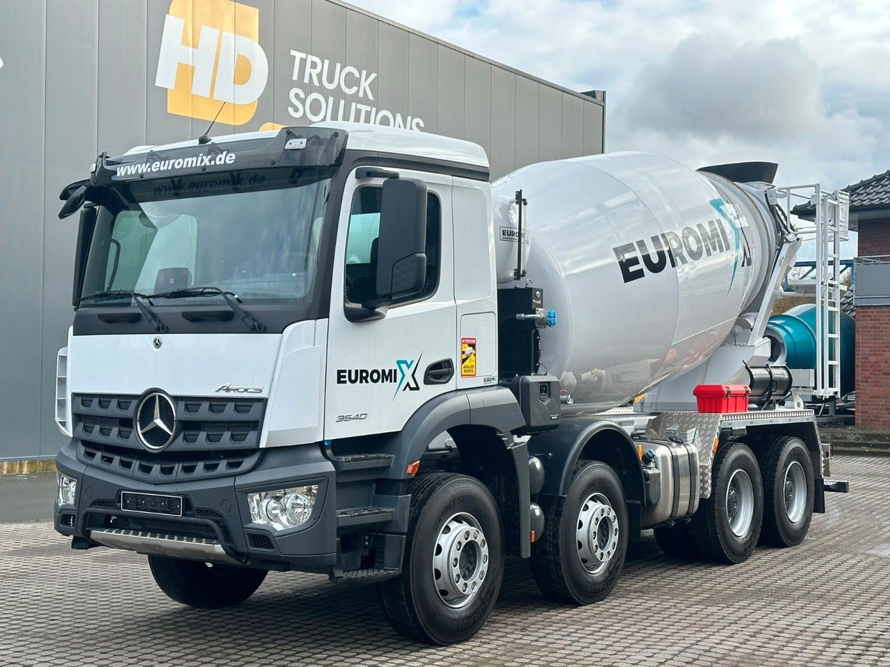 Mercedes-Benz Arocs 5 3540 8x4 EURO 6e EuromixMTP EM 9 L - Camion malaxeur: photos 2 Mercedes-Benz Arocs 5 3540 8x4 EURO 6e EuromixMTP EM 9 L - Camion malaxeur: photos 2