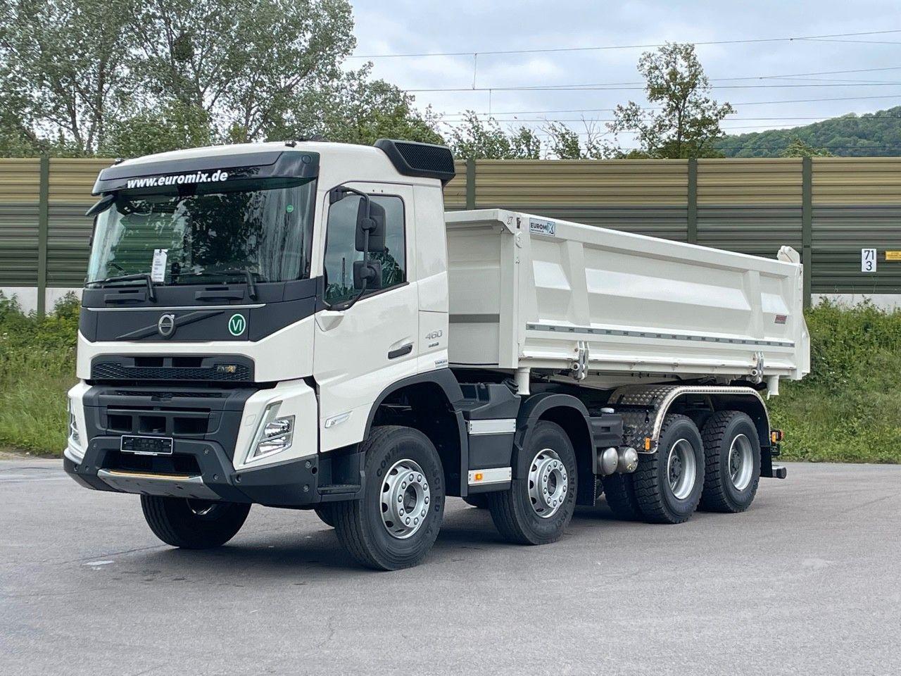 Volvo FMX 460 8x4 / EuromixMTP 3-Seiten-Kipper - Camion benne: photos 1 Volvo FMX 460 8x4 / EuromixMTP 3-Seiten-Kipper - Camion benne: photos 1