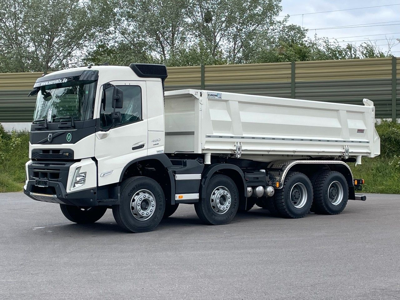 Volvo FMX 460 8x4 / WECHSELSYSTEM KIPPER+MISCHER Volvo FMX 460 8x4 / WECHSELSYSTEM KIPPER+MISCHER - Camion benne: photos 3 Volvo FMX 460 8x4 / WECHSELSYSTEM KIPPER+MISCHER Volvo FMX 460 8x4 / WECHSELSYSTEM KIPPER+MISCHER - Camion benne: photos 3