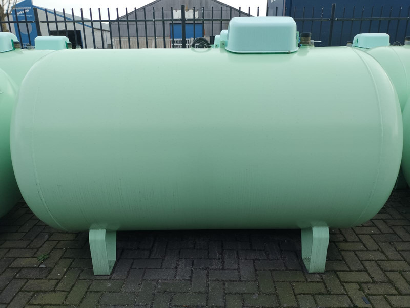 De Visser Propaan/Butaan LPG tank 2700 L (1,35 ton) Gastank, Gas, Gaz, LPG, GPL, Propane, Butane Ø 1250 including tank fittings - Réservoir de carburant: photos 1 De Visser Propaan/Butaan LPG tank 2700 L (1,35 ton) Gastank, Gas, Gaz, LPG, GPL, Propane, Butane Ø 1250 including tank fittings - Réservoir de carburant: photos 1