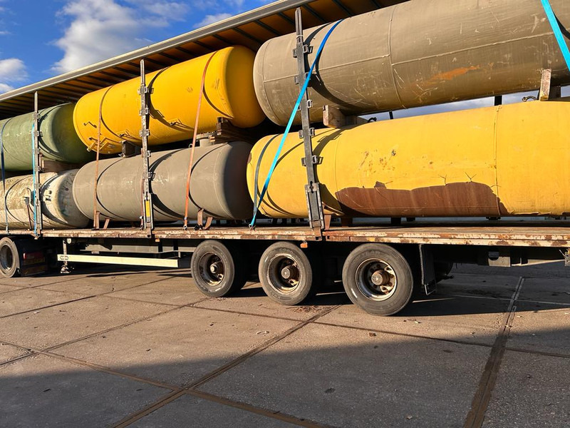 LPG GASTANK 4850 LITER underground - Réservoir de carburant pour Camion: photos 1 LPG GASTANK 4850 LITER underground - Réservoir de carburant pour Camion: photos 1