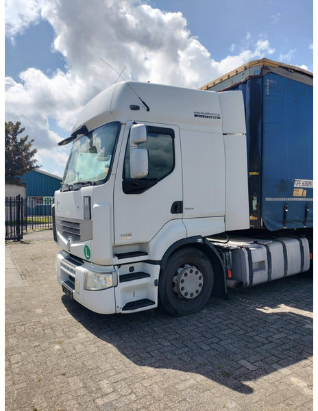 Renault Premium 460.19T 24G ID 7.28 - Tracteur routier: photos 2 Renault Premium 460.19T 24G ID 7.28 - Tracteur routier: photos 2