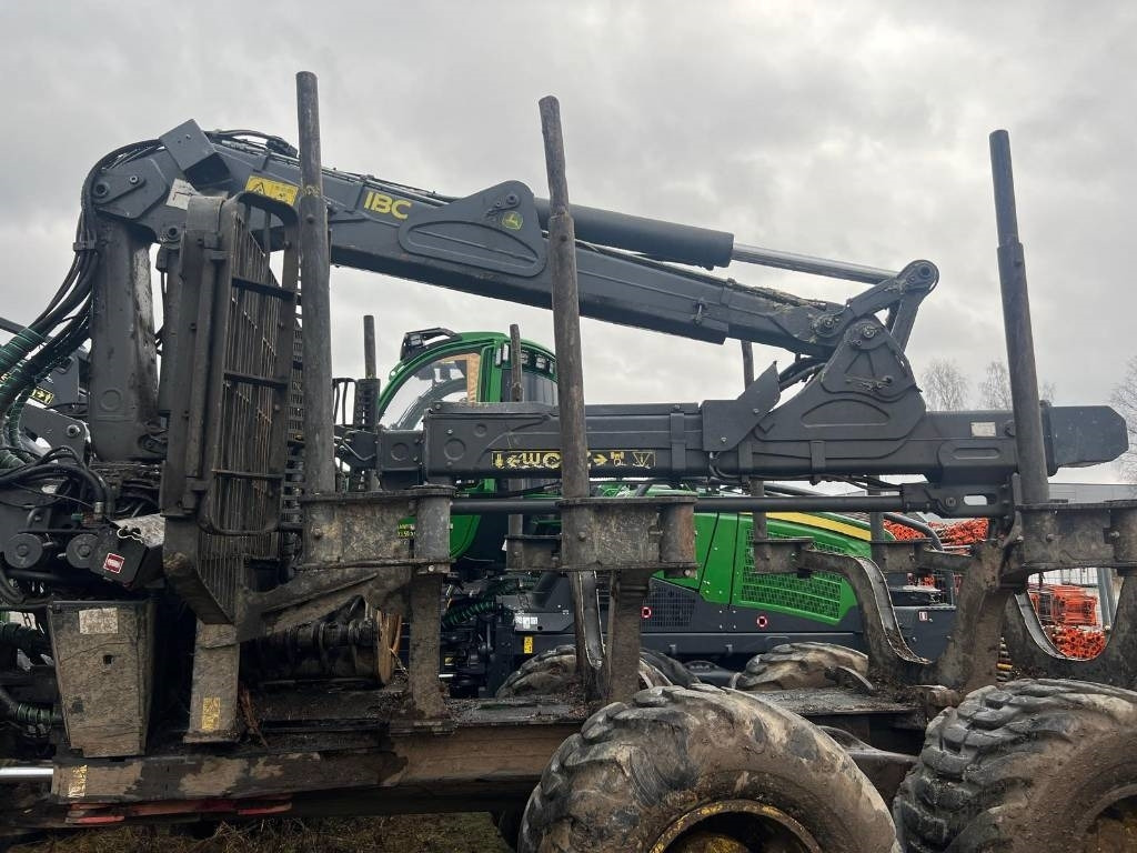 John Deere 1510 G - Abatteuse: photos 4 John Deere 1510 G - Abatteuse: photos 4