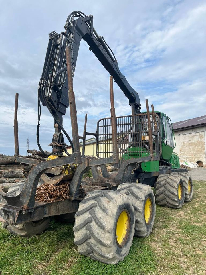 John Deere 810 E - Porteur: photos 1 John Deere 810 E - Porteur: photos 1
