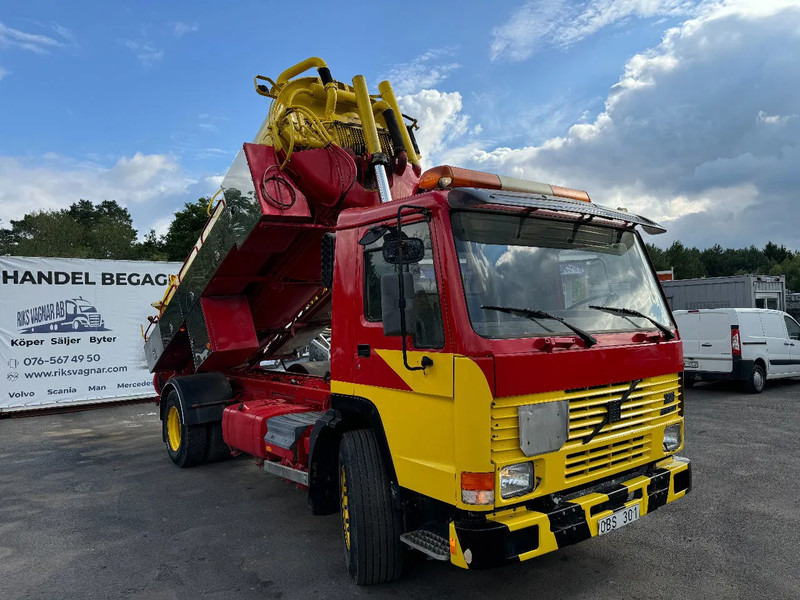 Volvo FL 10.320 4x2, Tipper 12m3 Sludge & Flushing Truck, with remote control, YM: 1990 - Camion hydrocureur: photos 1 Volvo FL 10.320 4x2, Tipper 12m3 Sludge & Flushing Truck, with remote control, YM: 1990 - Camion hydrocureur: photos 1