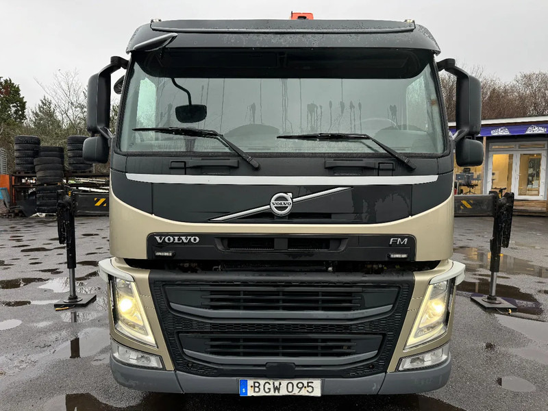 Volvo FM 11.330 4x2, Flatbed-truck with 18t/m Crane, 2014 - Camion plateau, Camion grue: photos 2 Volvo FM 11.330 4x2, Flatbed-truck with 18t/m Crane, 2014 - Camion plateau, Camion grue: photos 2