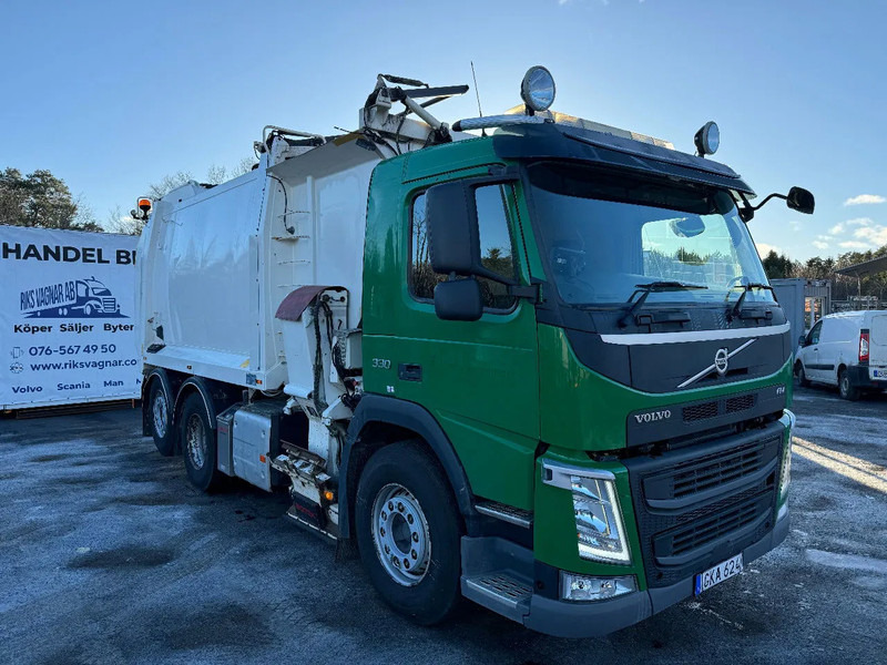 Volvo FM 330 RHD, 2-compart, & tipper, 2014 - Benne à ordures ménagères: photos 1 Volvo FM 330 RHD, 2-compart, & tipper, 2014 - Benne à ordures ménagères: photos 1