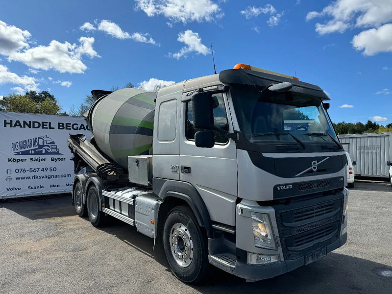 Volvo FM 370 6x2*4, 8m3 Mixer with Hyrdaulic slide, 2016 - Camion malaxeur: photos 1 Volvo FM 370 6x2*4, 8m3 Mixer with Hyrdaulic slide, 2016 - Camion malaxeur: photos 1