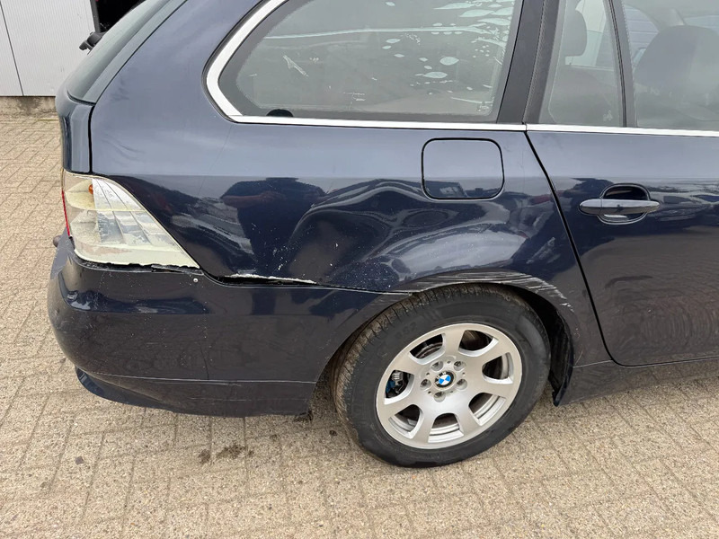 BMW 5 Serie **520D TOURING-EURO 4** - Voiture: photos 4 BMW 5 Serie **520D TOURING-EURO 4** - Voiture: photos 4