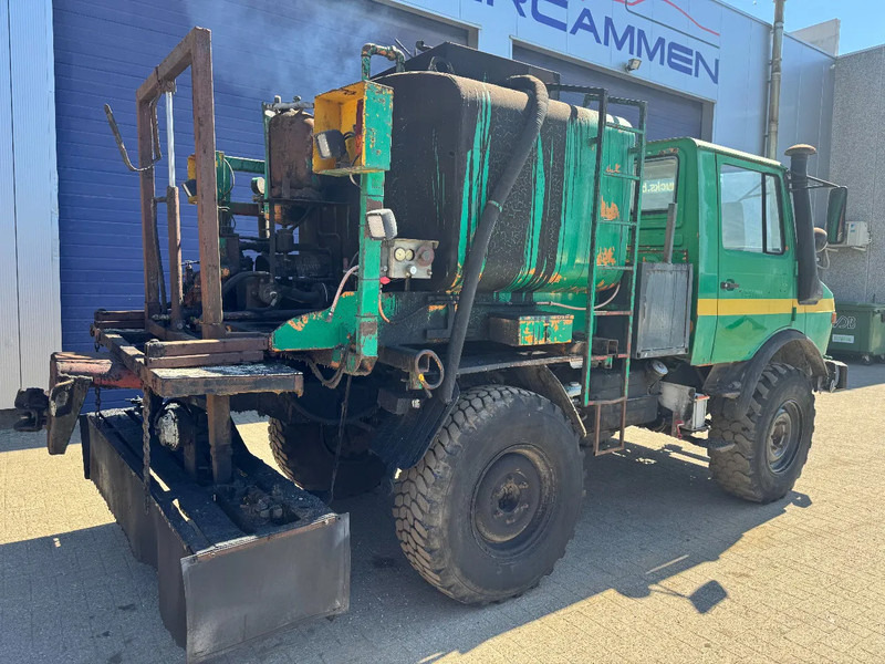 Unimog 424 **BITUMTANK-GOUDRONEUSE** - Camion: photos 4 Unimog 424 **BITUMTANK-GOUDRONEUSE** - Camion: photos 4