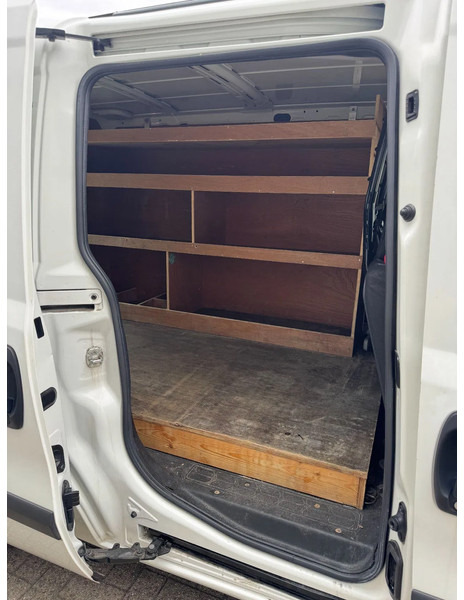 Fiat Doblò **EURO 6B-AIRCO** - Fourgonnette: photos 4 Fiat Doblò **EURO 6B-AIRCO** - Fourgonnette: photos 4
