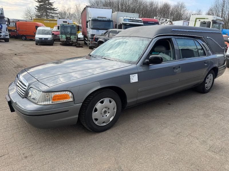 Ford VICTORIA CROWN **CORBILLARD-HEARSE-BESTATTUNGSWAGEN** - Voiture: photos 2 Ford VICTORIA CROWN **CORBILLARD-HEARSE-BESTATTUNGSWAGEN** - Voiture: photos 2