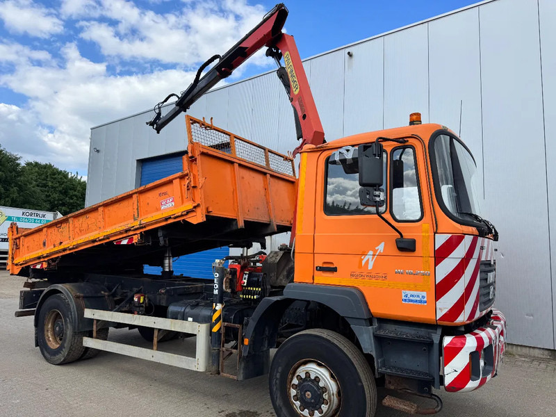 MAN ME18.250 **4x4-PALFINGER PK7501-182000Km** - Camion benne, Camion grue: photos 1 MAN ME18.250 **4x4-PALFINGER PK7501-182000Km** - Camion benne, Camion grue: photos 1