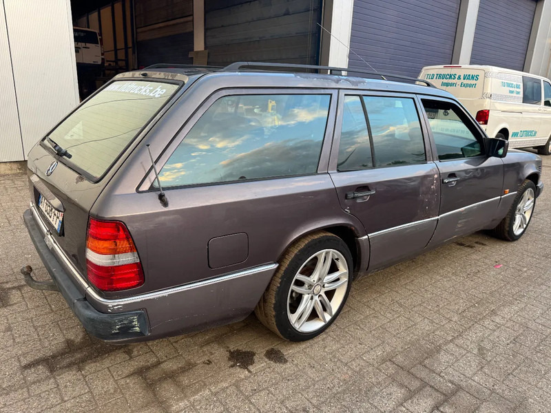 Mercedes-Benz 300-serie **W124-300TD-TURBO DIESEL** - Voiture: photos 4 Mercedes-Benz 300-serie **W124-300TD-TURBO DIESEL** - Voiture: photos 4
