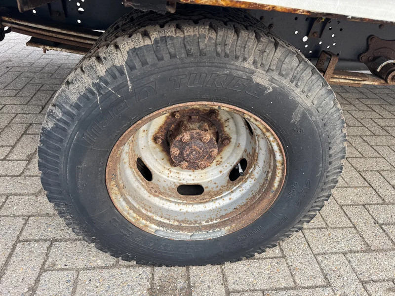 Mercedes-Benz **611D-FRENCH ORIGIN** - Camion à rideaux coulissants: photos 4 Mercedes-Benz **611D-FRENCH ORIGIN** - Camion à rideaux coulissants: photos 4