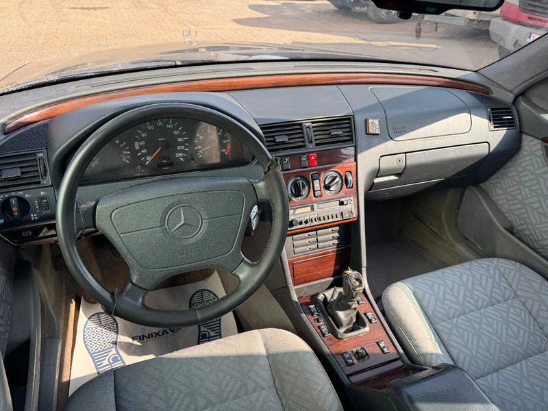 Berline Mercedes-Benz C-Klasse **C220DIESEL-BELGIANCAR**: photos 8 Berline Mercedes-Benz C-Klasse **C220DIESEL-BELGIANCAR**: photos 8