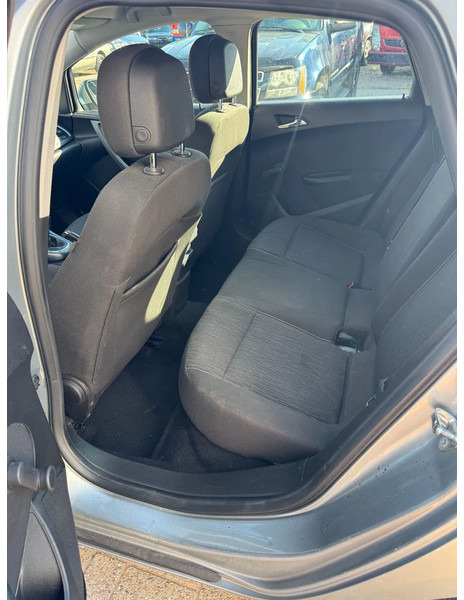 Berline Opel Astra **EURO5-AIRCO**: photos 7