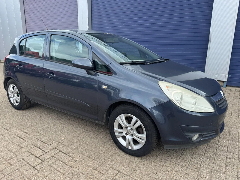 Opel Corsa **EURO4-AIRCO** - Berline: photos 3 Opel Corsa **EURO4-AIRCO** - Berline: photos 3