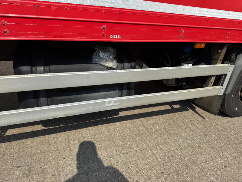 Volvo FL 240 **EURO 4-MANUAL GEARBOX** - Camion fourgon: photos 4 Volvo FL 240 **EURO 4-MANUAL GEARBOX** - Camion fourgon: photos 4