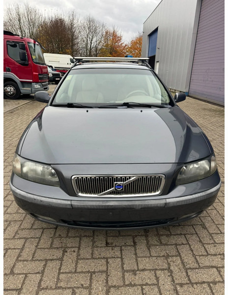 Volvo V70 V70 - Voiture break: photos 3 Volvo V70 V70 - Voiture break: photos 3