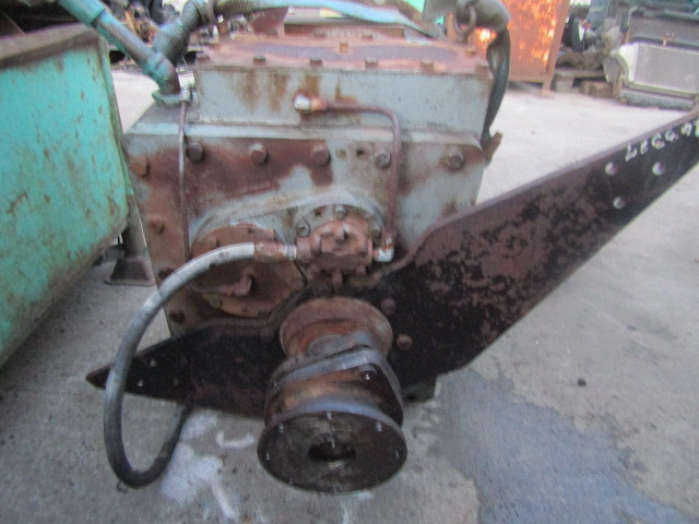 AUGO GEARBOX MODEL SP600E-Y SERIAL NO 154873 EX SHMIDT SNOW BLOWER - Boîte de vitesse pour Engins de chantier: photos 5 AUGO GEARBOX MODEL SP600E-Y SERIAL NO 154873 EX SHMIDT SNOW BLOWER - Boîte de vitesse pour Engins de chantier: photos 5