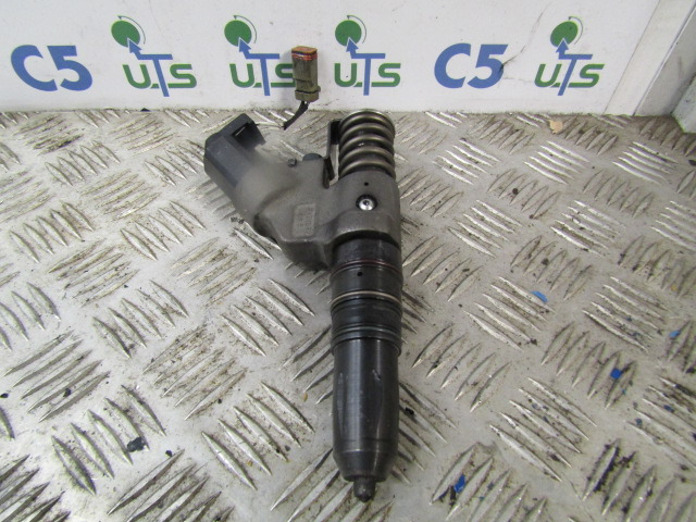 CUMMINS M11 INJECTORS (6) P/NO 3087772 - Préparation du carburant pour Camion: photos 2 CUMMINS M11 INJECTORS (6) P/NO 3087772 - Préparation du carburant pour Camion: photos 2
