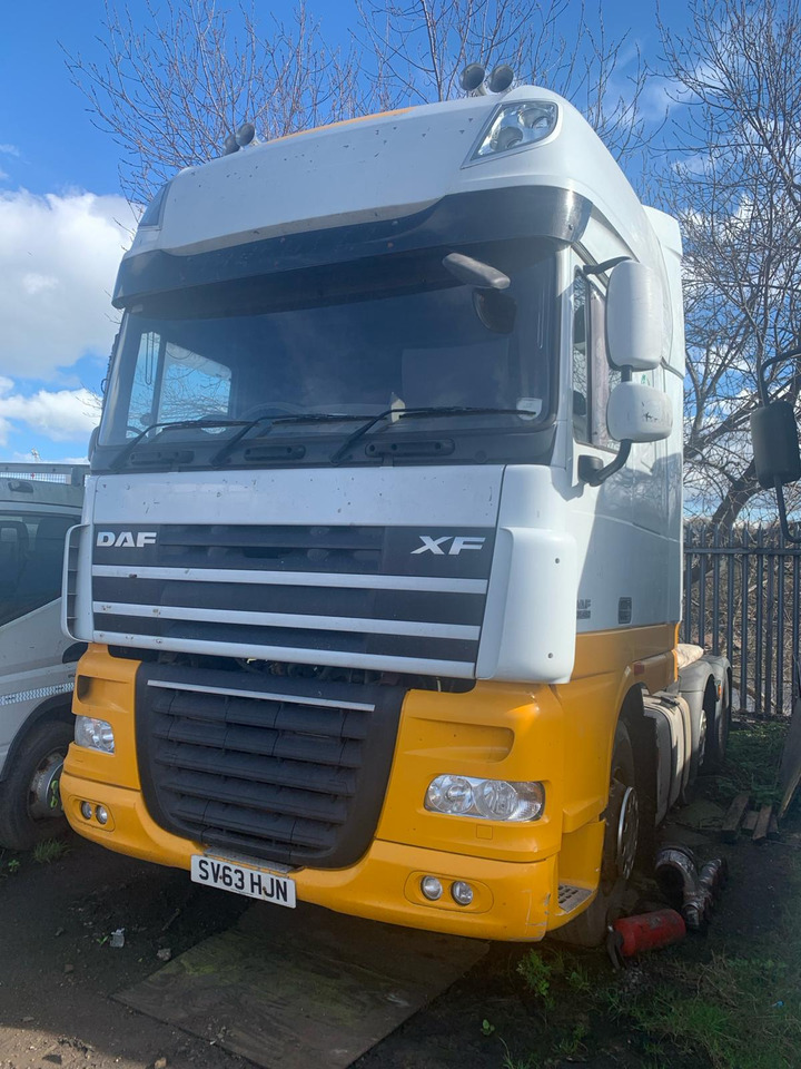 DAF XF 105 460 MANUAL (2013) BREAKING FOR PARTS - Camion: photos 1 DAF XF 105 460 MANUAL (2013) BREAKING FOR PARTS - Camion: photos 1