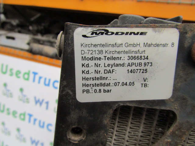 DAF LF 55 RADIATOR P/NO 3066834 - Radiateur pour Camion: photos 2 DAF LF 55 RADIATOR P/NO 3066834 - Radiateur pour Camion: photos 2