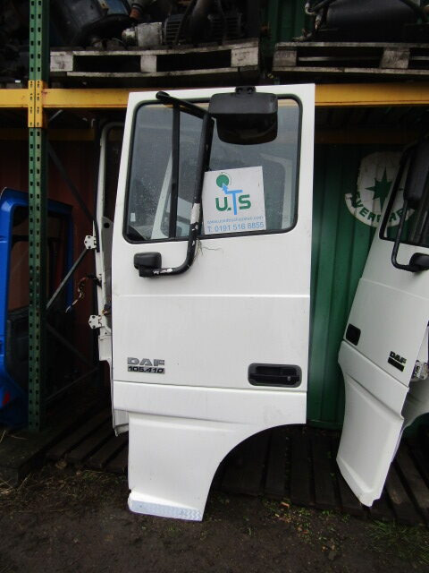 DAF XF 105 NEARSIDE (PASSENGER) COMPLETE DOOR - Cabine et intérieur pour Camion: photos 2 DAF XF 105 NEARSIDE (PASSENGER) COMPLETE DOOR - Cabine et intérieur pour Camion: photos 2