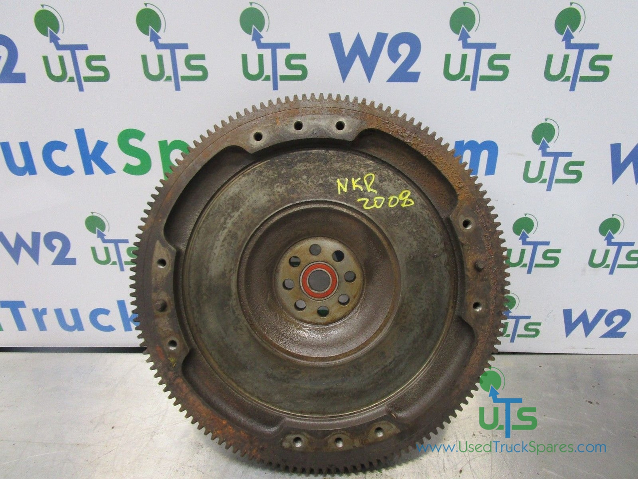 ISUZU NKR (4JJ1) FLYWHEEL - Volant moteur pour Camion: photos 1 ISUZU NKR (4JJ1) FLYWHEEL - Volant moteur pour Camion: photos 1