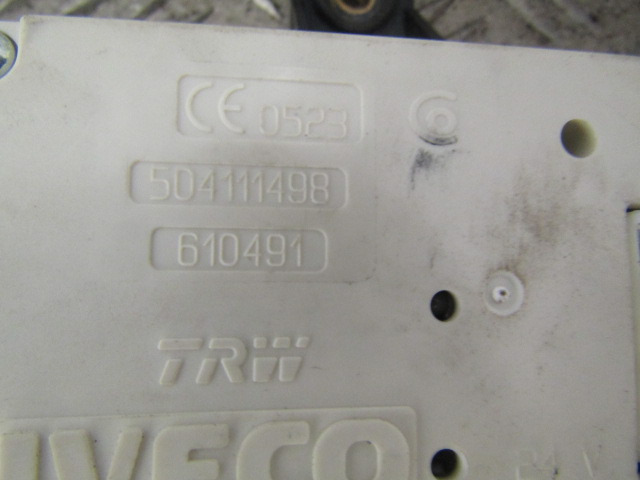 IVECO STRALIS CONTROL UNIT P/NO 504111498 - Système électrique pour Camion: photos 2 IVECO STRALIS CONTROL UNIT P/NO 504111498 - Système électrique pour Camion: photos 2