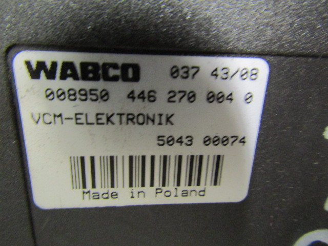 IVECO TECTOR 75E16 VCM ECU P/NO 4462700040 / IVECO P/NO 504300074 - Bloc de gestion pour Camion: photos 2 IVECO TECTOR 75E16 VCM ECU P/NO 4462700040 / IVECO P/NO 504300074 - Bloc de gestion pour Camion: photos 2
