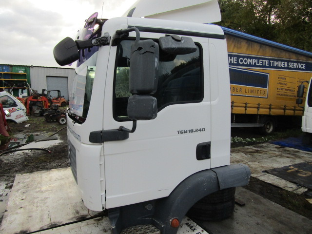 MAN TGM DAY CAB EX 2009 - Cabine pour Camion: photos 2 MAN TGM DAY CAB EX 2009 - Cabine pour Camion: photos 2