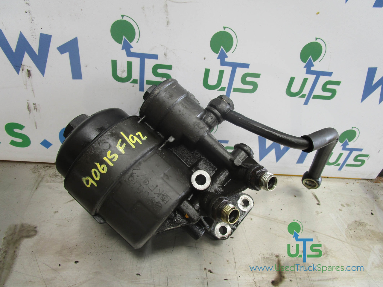 MERCEDES 1323/1823/2528 FUEL FILTER HOUSING P/NO 90615F/92 - Moteur et pièces pour Camion: photos 1 MERCEDES 1323/1823/2528 FUEL FILTER HOUSING P/NO 90615F/92 - Moteur et pièces pour Camion: photos 1