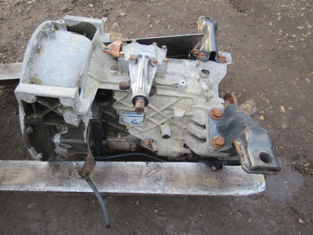 MERCEDES ATEGO 815 ZF S5.42 5 SPEED GEARBOX - Boîte de vitesse pour Camion: photos 2 MERCEDES ATEGO 815 ZF S5.42 5 SPEED GEARBOX - Boîte de vitesse pour Camion: photos 2
