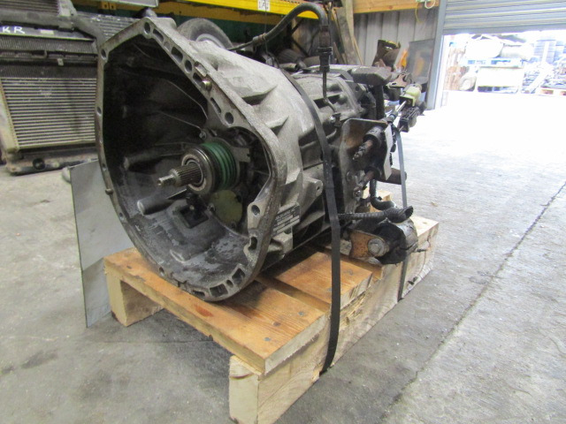 MERCEDES SPRINTER 311 CDI 5 SPEED GEARBOX - Boîte de vitesse pour Camion: photos 2 MERCEDES SPRINTER 311 CDI 5 SPEED GEARBOX - Boîte de vitesse pour Camion: photos 2