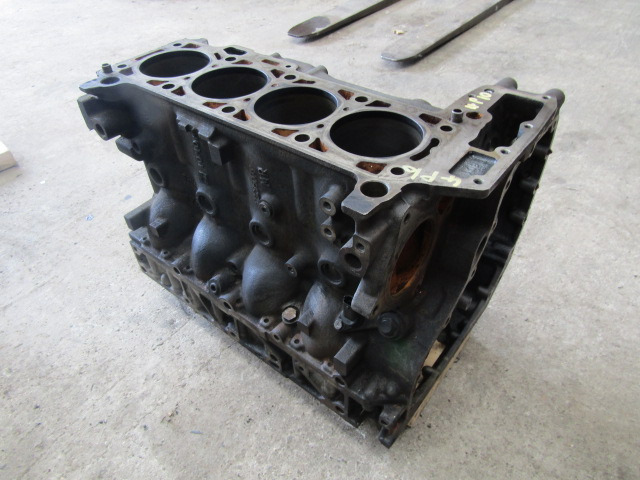 MITSUBISHI 4P10 STD BLOCK - Moteur et pièces pour Camion: photos 5 MITSUBISHI 4P10 STD BLOCK - Moteur et pièces pour Camion: photos 5