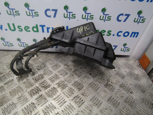 MITSUBISHI FUSO 75C 4P10 HEADERTANK - Moteur et pièces pour Camion: photos 1 MITSUBISHI FUSO 75C 4P10 HEADERTANK - Moteur et pièces pour Camion: photos 1