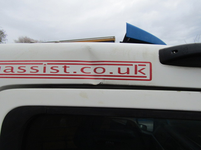 MITSUBISHI FUSO 7C15/18 CAB 2013 - Cabine pour Camion: photos 4 MITSUBISHI FUSO 7C15/18 CAB 2013 - Cabine pour Camion: photos 4