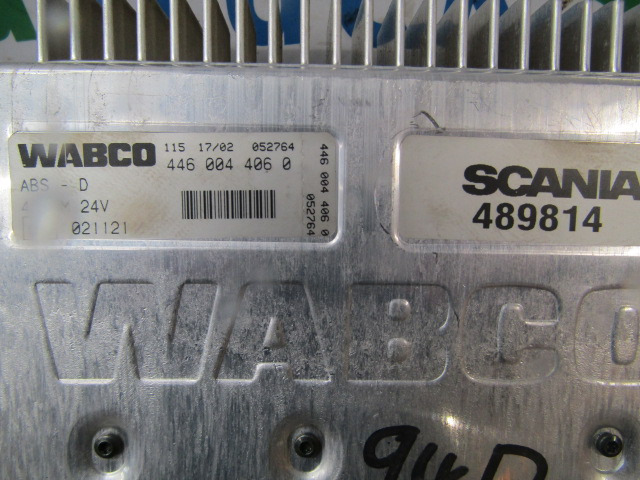 SCANIA P94 ABS ECU WABCO P/NO 4460044060 / SCANIA 489814 - Bloc de gestion pour Camion: photos 2 SCANIA P94 ABS ECU WABCO P/NO 4460044060 / SCANIA 489814 - Bloc de gestion pour Camion: photos 2