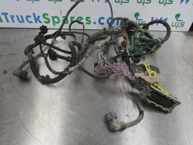 VOLVO FE 240/280 D7E ENGINE WIRING HARNESS - Moteur et pièces pour Camion: photos 1 VOLVO FE 240/280 D7E ENGINE WIRING HARNESS - Moteur et pièces pour Camion: photos 1