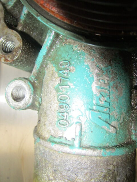 VOLVO FE 240/280 D7E WATER PUMP 04901740 - Moteur et pièces pour Camion: photos 2 VOLVO FE 240/280 D7E WATER PUMP 04901740 - Moteur et pièces pour Camion: photos 2