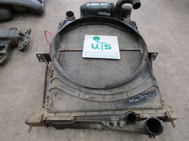 VOLVO FM12 RADIATOR/INTERCOOLER PACK P/NO 20460180/20484916 - Radiateur pour Camion: photos 1 VOLVO FM12 RADIATOR/INTERCOOLER PACK P/NO 20460180/20484916 - Radiateur pour Camion: photos 1