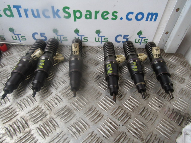 VOLVO FM9 D9D INJECTORS SET (6) ‘DELPHI HRE 114’ - Préparation du carburant pour Camion: photos 1 VOLVO FM9 D9D INJECTORS SET (6) ‘DELPHI HRE 114’ - Préparation du carburant pour Camion: photos 1
