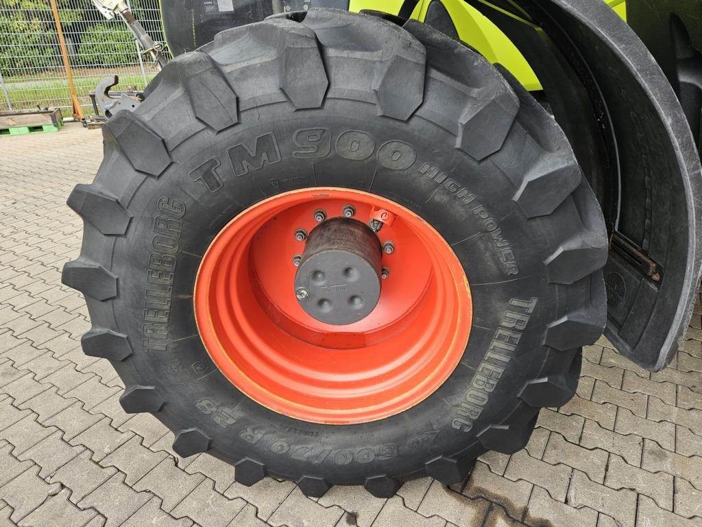 Tracteur agricole CLAAS AXION 870 CMATIC: photos 12