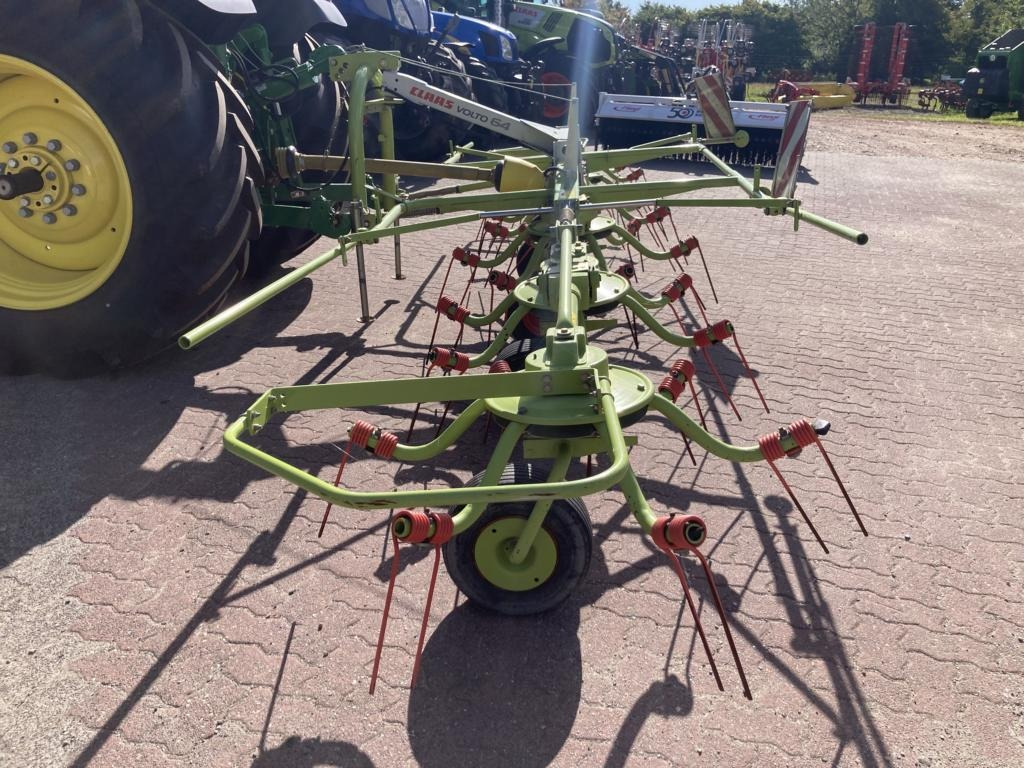 CLAAS VOLTO 64 - Faneuse: photos 2 CLAAS VOLTO 64 - Faneuse: photos 2