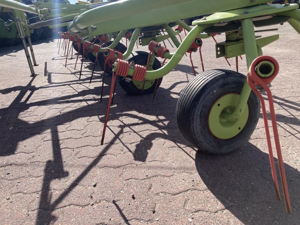 CLAAS VOLTO 64 - Faneuse: photos 3 CLAAS VOLTO 64 - Faneuse: photos 3