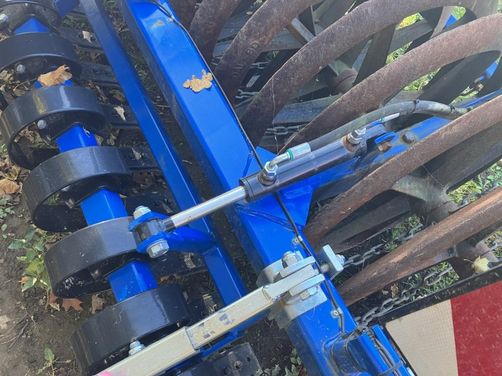 Dalbo LEVELFLEX 300 - Rouleau agricole: photos 2 Dalbo LEVELFLEX 300 - Rouleau agricole: photos 2