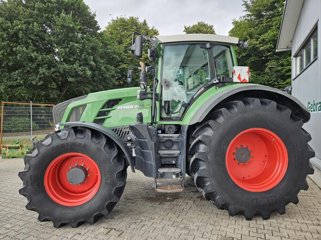 Tracteur agricole Fendt 824 Vario ProfiPlus: photos 26